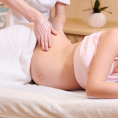 Massage bien-être femme enceinte
